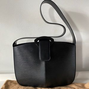 Louis Vuitton Reverie Epi Black Leather